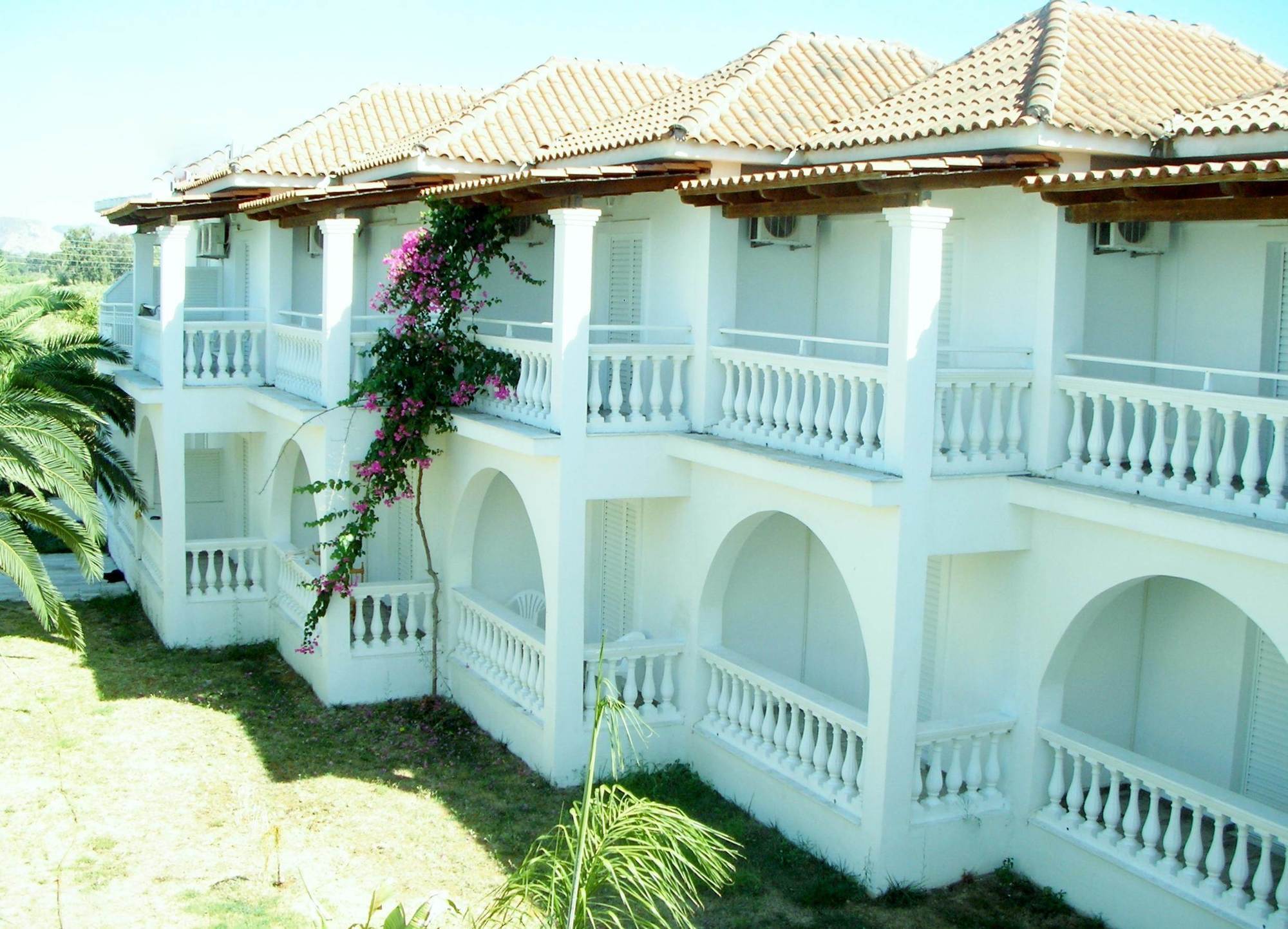 Mariana Hotel Laganas Exterior photo